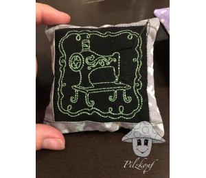 Stickserie ITH Sewing Blocks Mug Rugs oder Nadelkissen